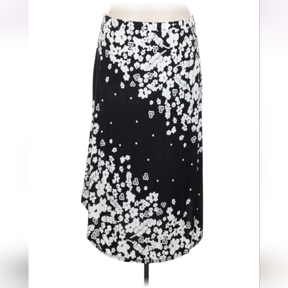 Chico's Dresses & Skirts - Chico's Round Hem Maxi Skirt